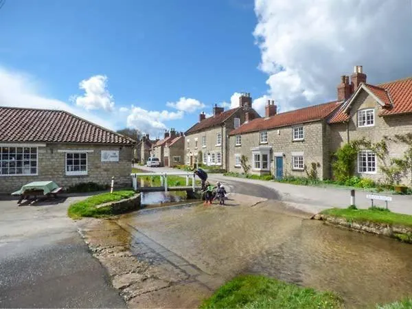 Stable Cottage Stonegrave Dom wakacyjny
